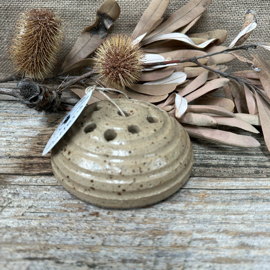 Frog.. Wonky Wren Pottery